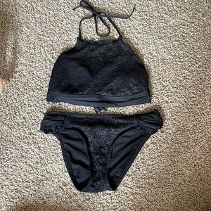 Black 2-Piece Halter Top Swimsuit Size L